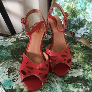 Miz Mooz red strappy heels size 10